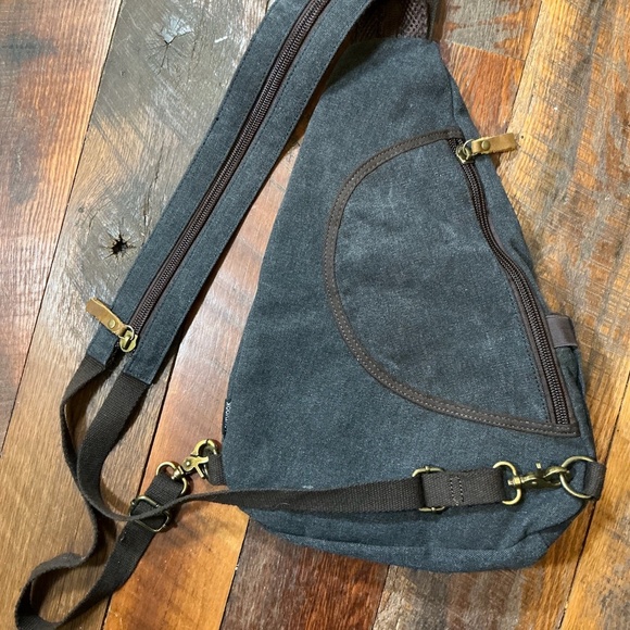 Canvas Sling Backpack Crossbody Chest Bag with USB Charging Port – Adjustable St - Picture 3 of 8